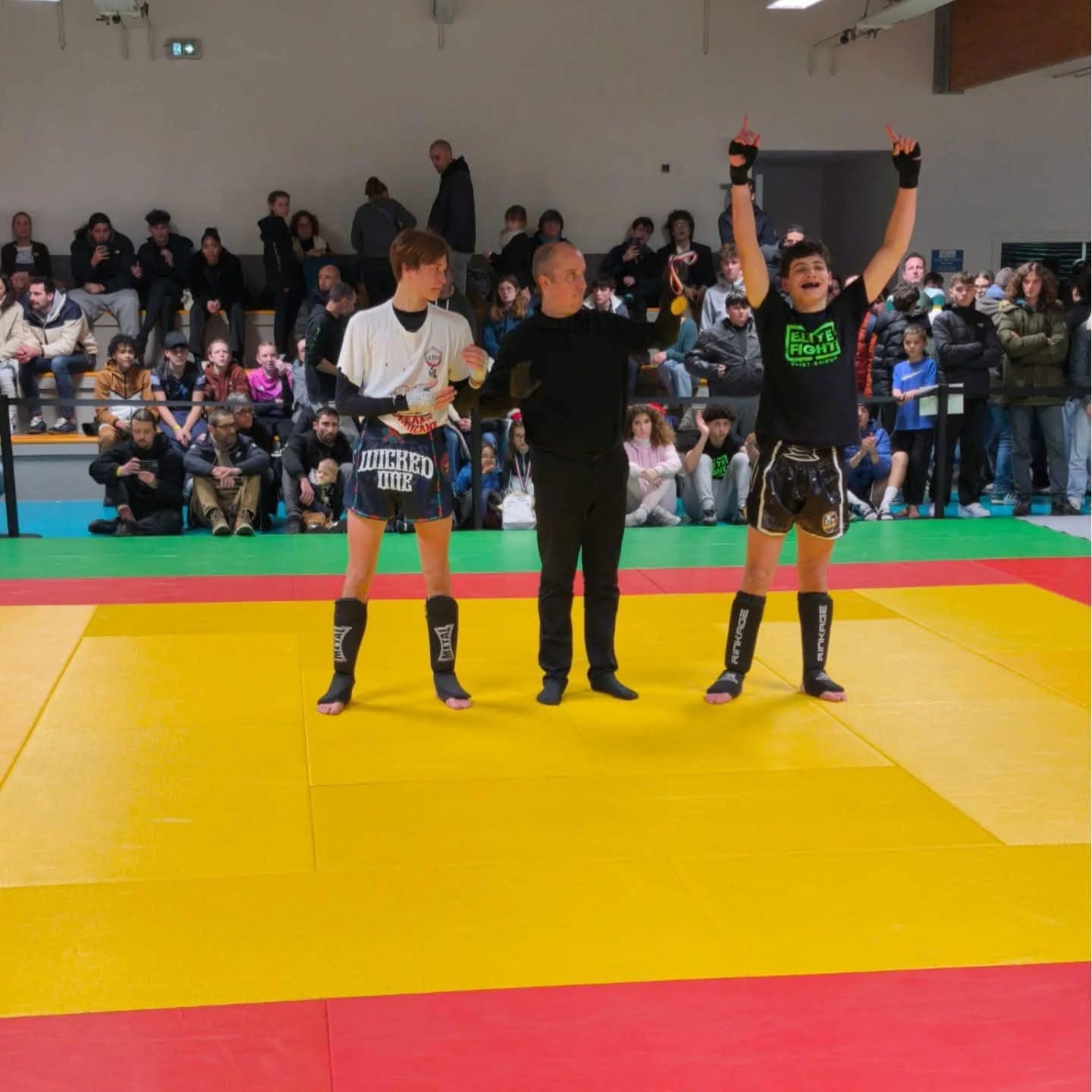 Loïc Ricci pendant sa formation de juge-arbitre
